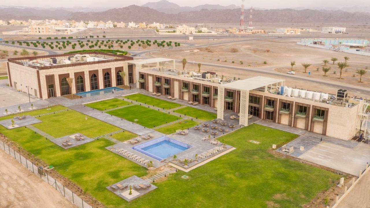 استراحة الفيحاء Al Feyhaa Resthouse Hotel Samail ภายนอก รูปภาพ